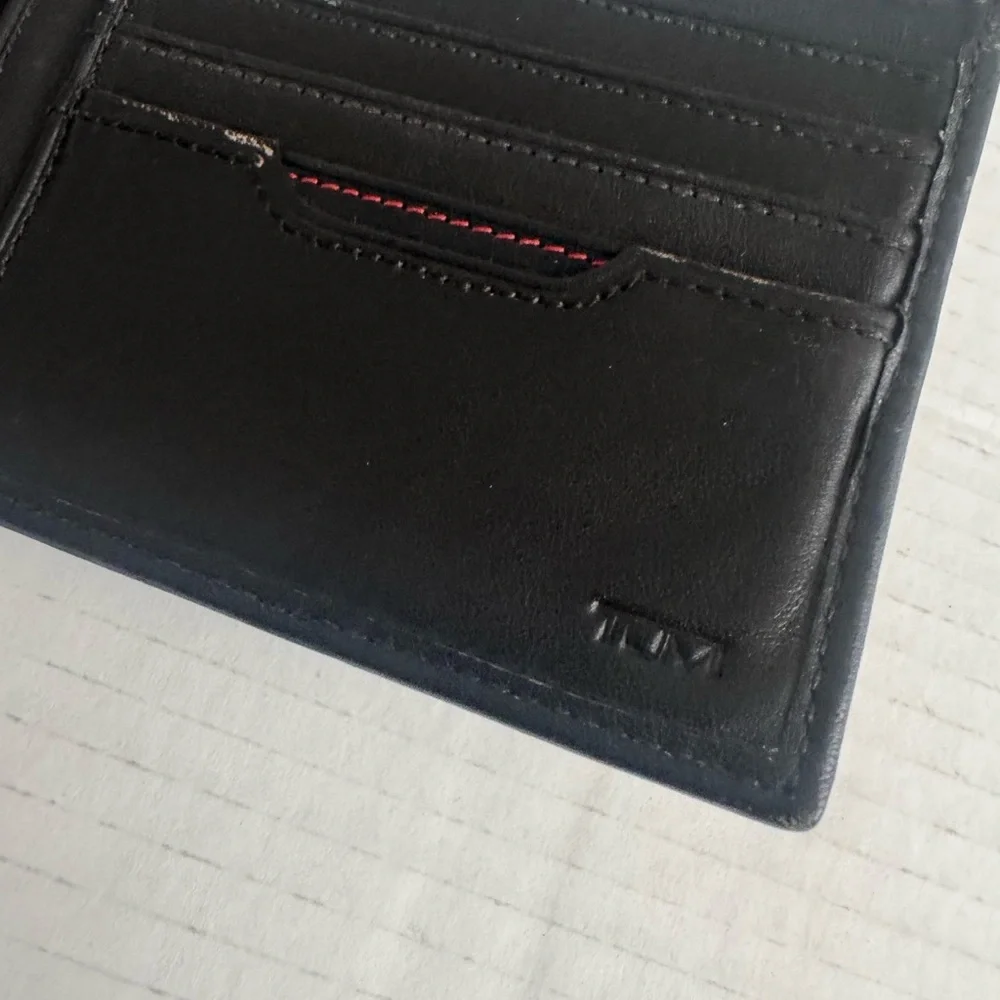 Tumi Classic Black Leather Wallet